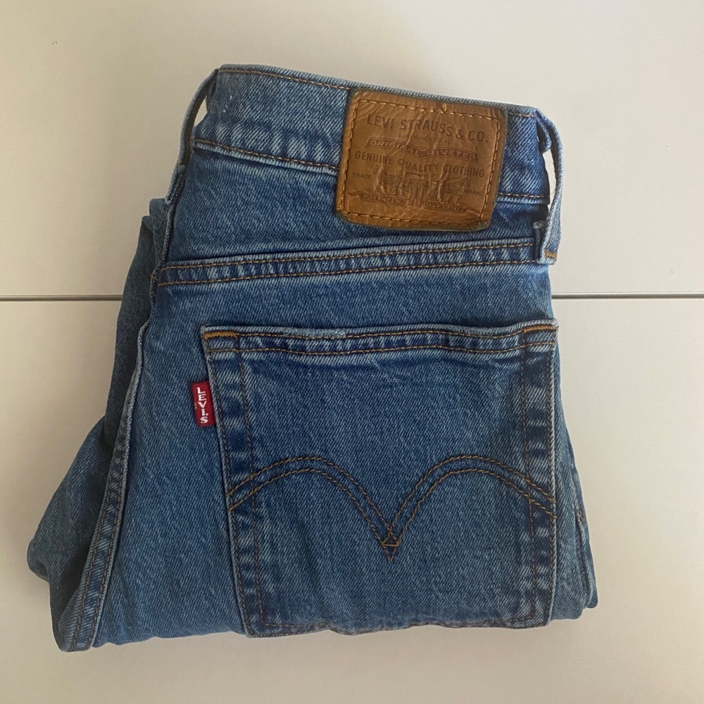 levi’s wedgie straight jeans